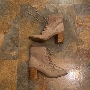 Universal Thread brand ladies boots.